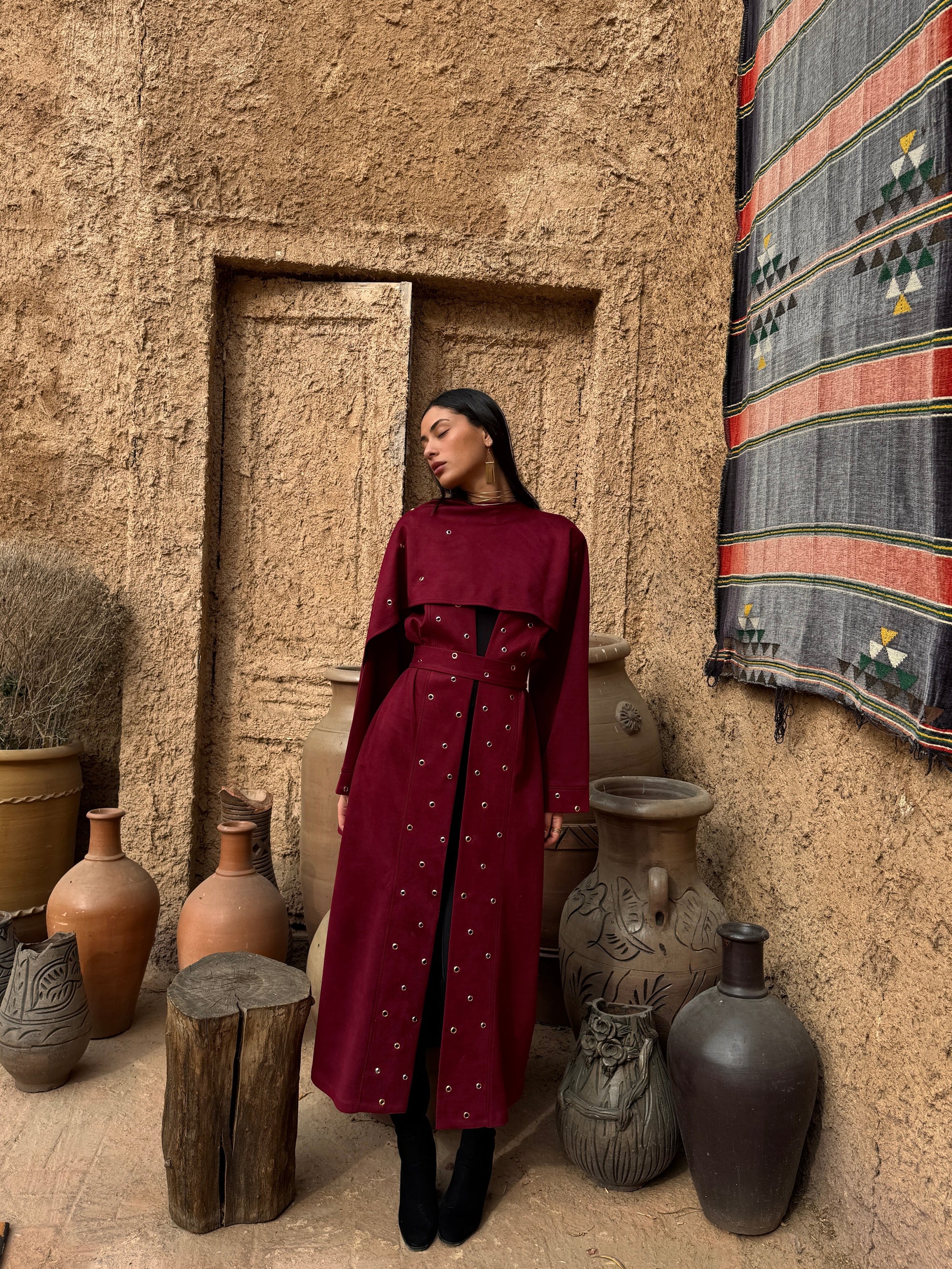 Daria Kaftan in Maroon