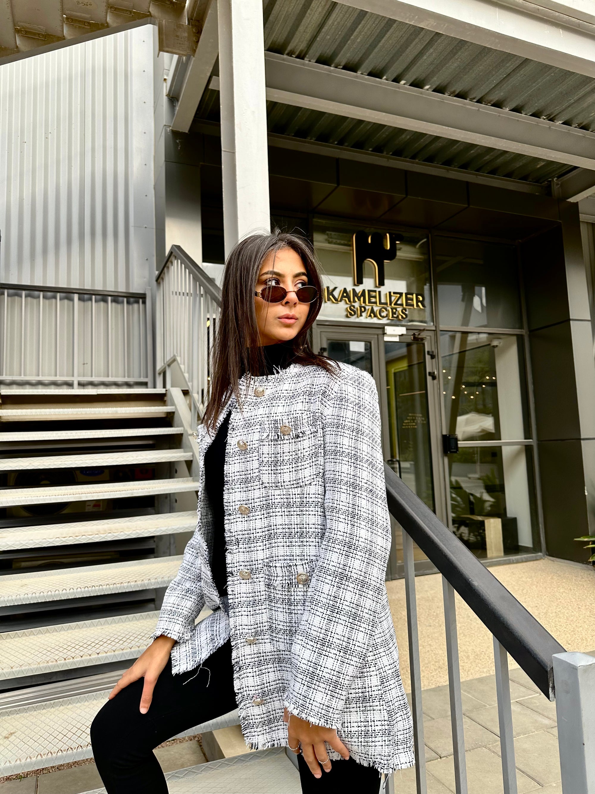 TWEED BLAZER IN WHITE