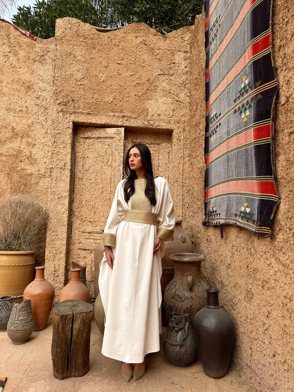 Off White Tawaj Kaftan