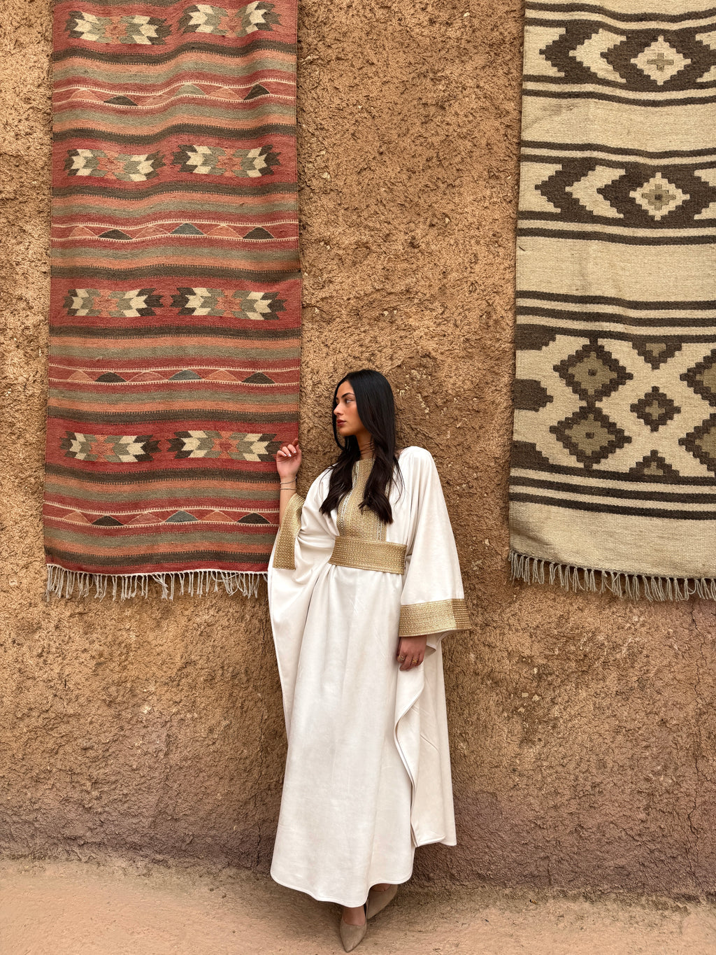 Off White Tawaj Kaftan